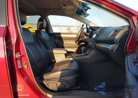 2017 Subaru Outback 2.5I Limited z USA, uszkodzony, nr VIN 4S4BSAKC4H3401850